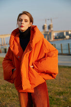 2021 New Design Luxury Women's Down Jacket Solid Oversized Hooded Loose 90% White Duck Down Coat